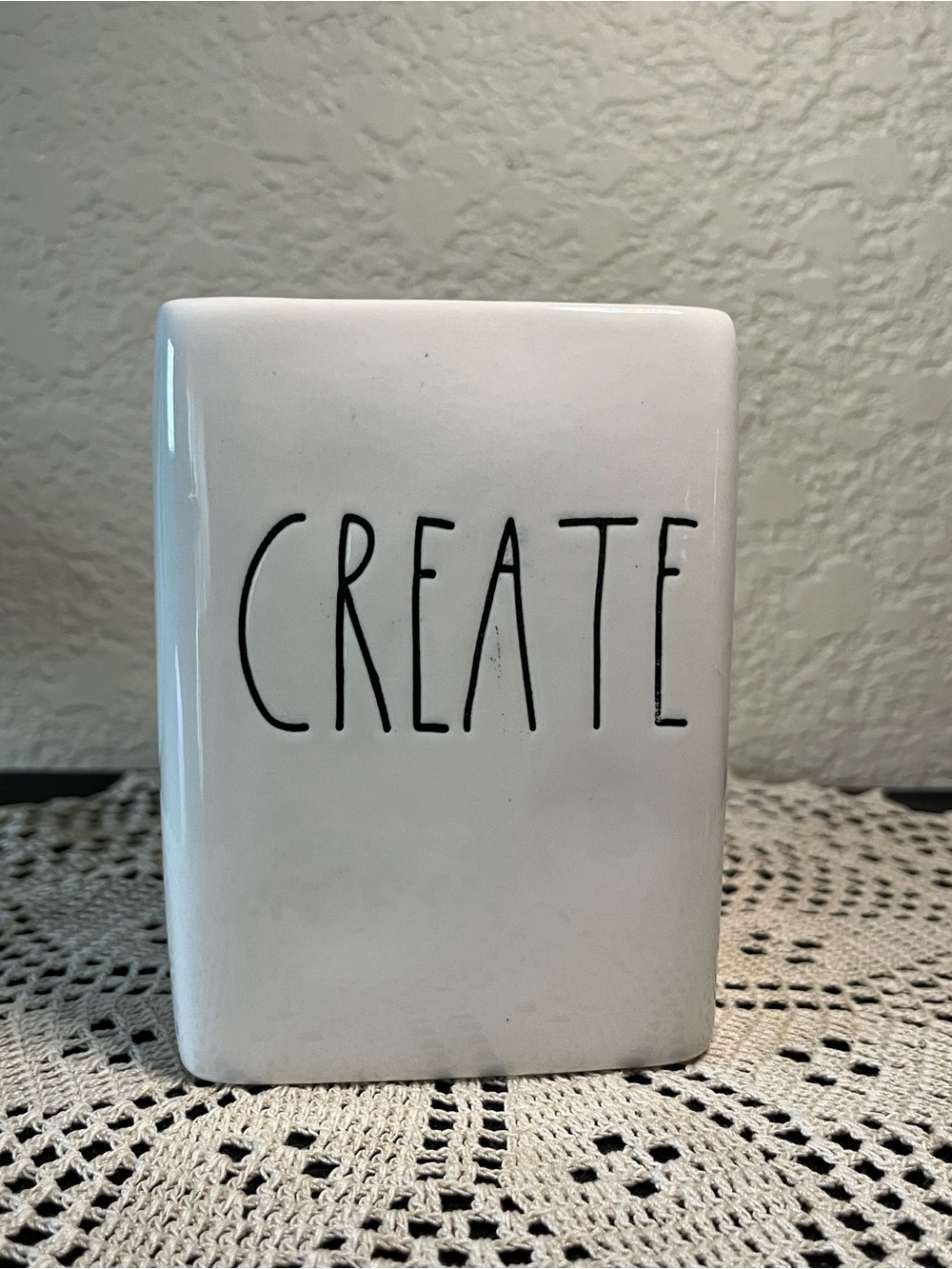 Rae Dunn Magenta Artisan Collection Create Holder